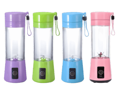 Mini Liquidificador Portátil Recarregável 1 Mini liquidificador portátil recarregável por USB disponível em quatro cores diferentes para preparar sucos e vitaminas